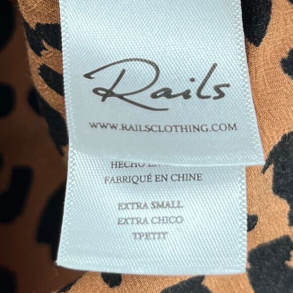 RAILS Kathryn Button Down Leopard Print Blouse Top size extra small - Picture 11 of 13